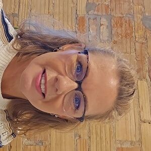 Meet your Posher, Teresa